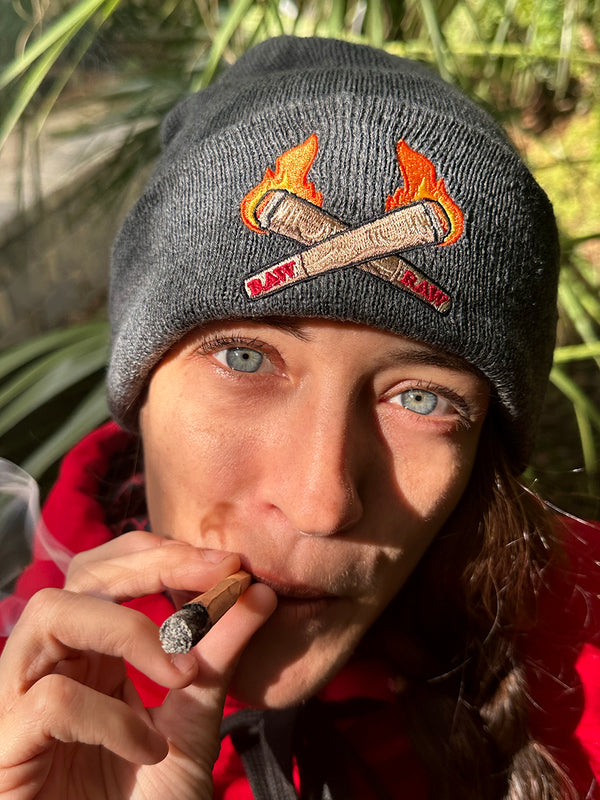 RAW BURNING CONE BEANIE